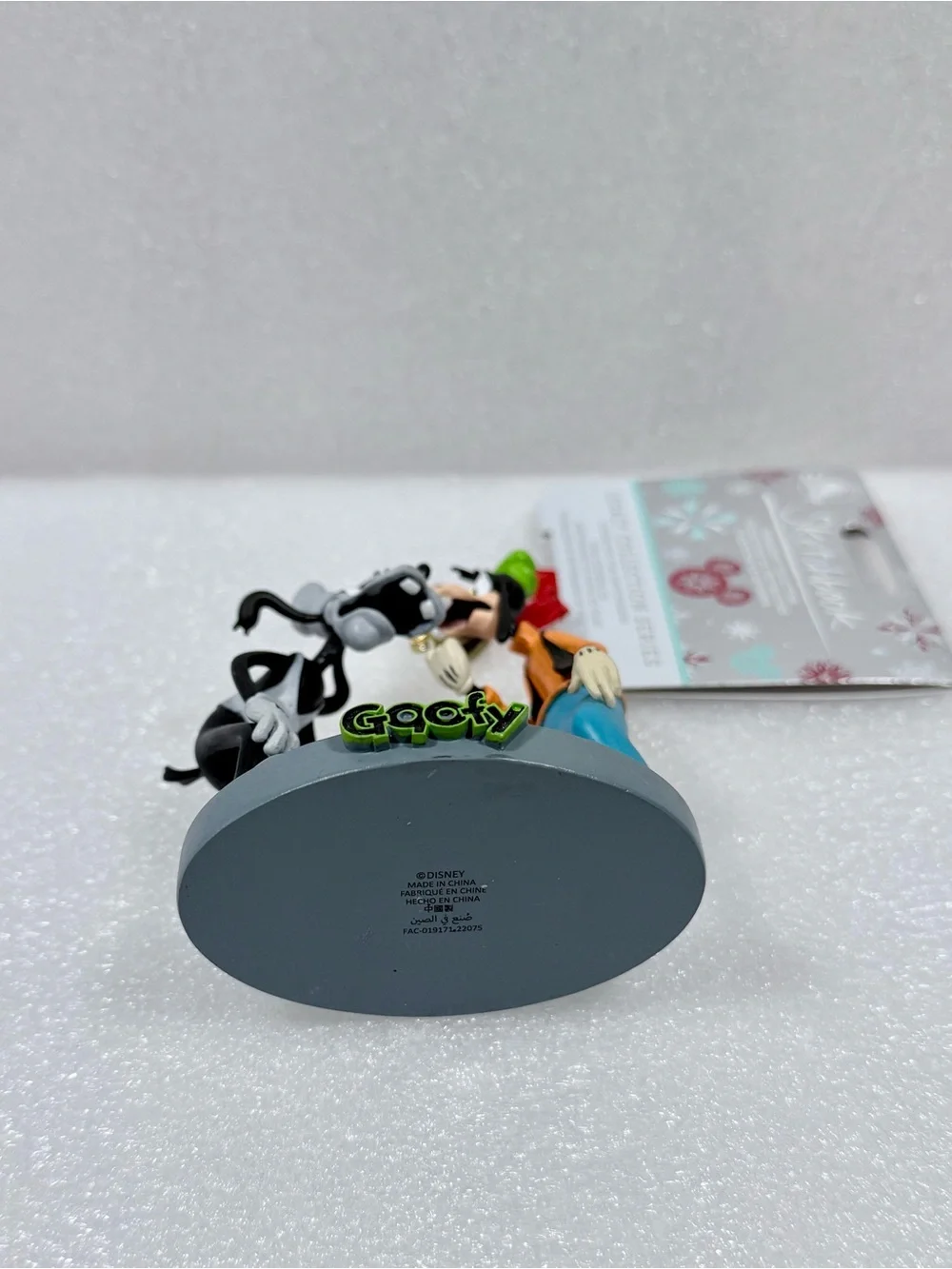 Disney 2022 Goofy 90th Anniversary Legacy Limited Sketchbook Ornament